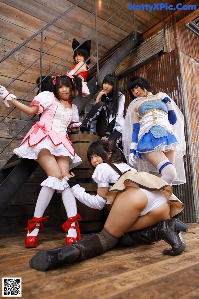 Cosplay Girls - Shave Hot Pure
